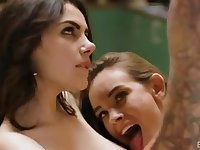 Threeway more a horny American teen and her husband